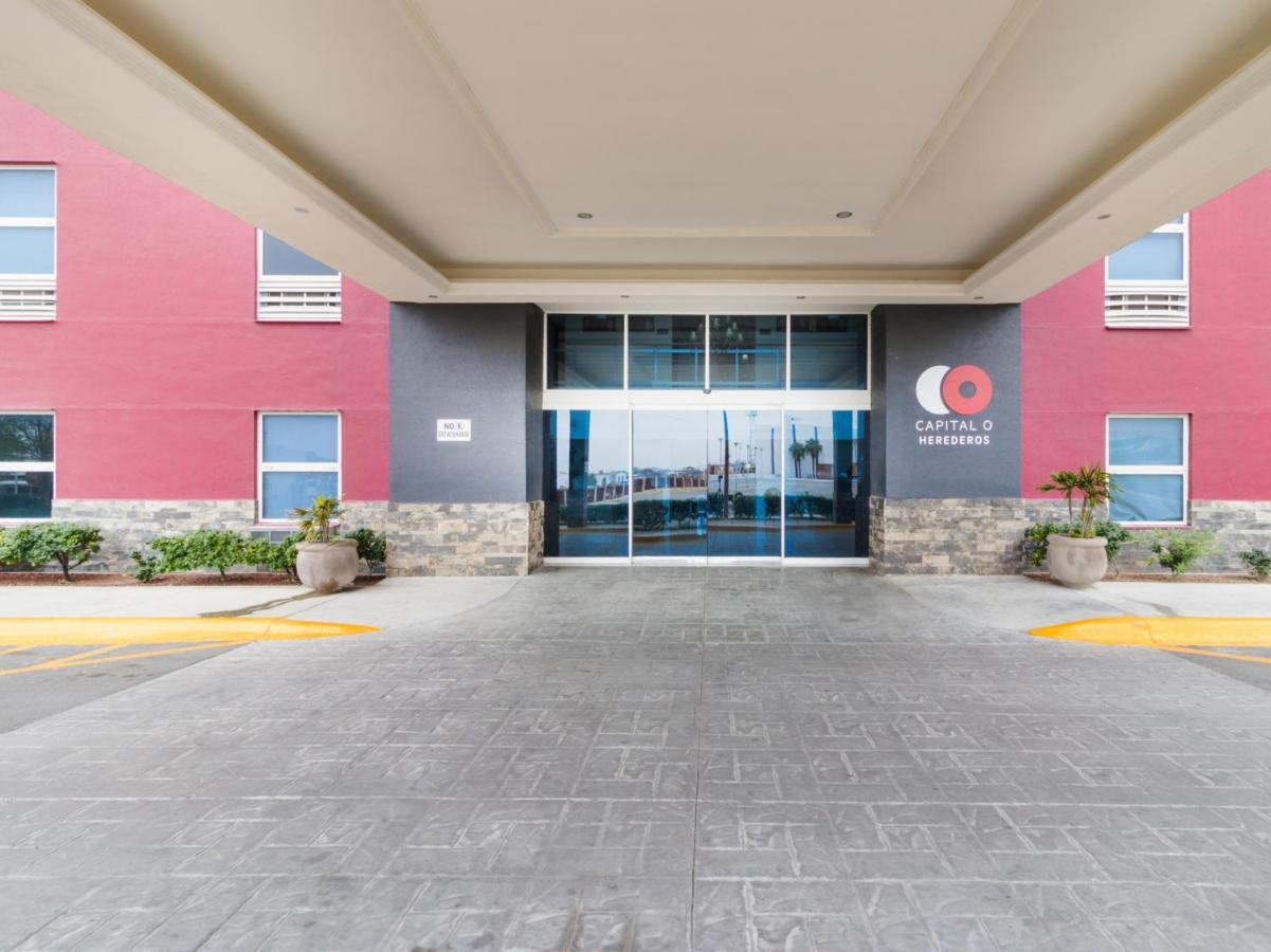 Capital O Hotel Herederos, Piedras Negras Exterior foto